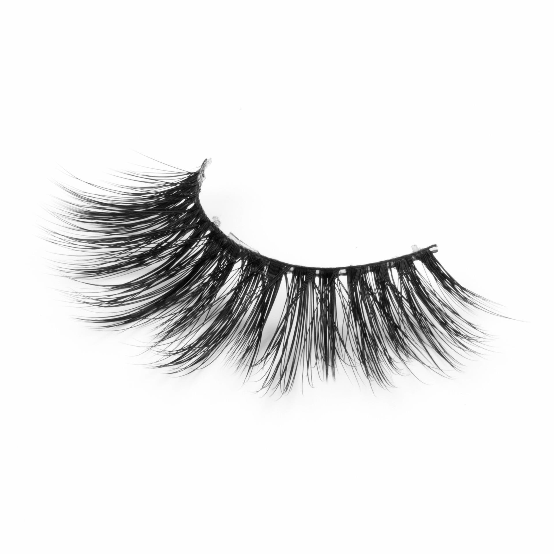 Comfortable Natural Looking Fake Lashes (1)